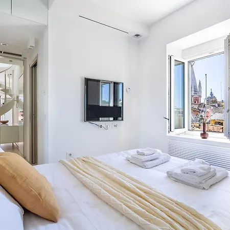 Iflat Spanish Steps Unique Panoramic Penthouse