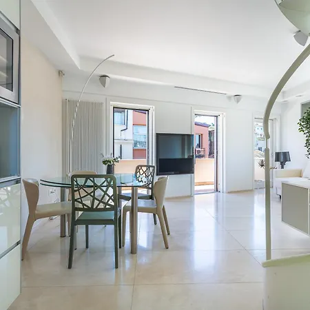 Apartman Iflat Spanish Steps Unique Panoramic Penthouse Róma