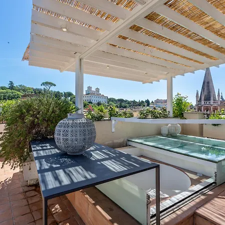 Апартаменты Iflat Spanish Steps Unique Panoramic Penthouse *